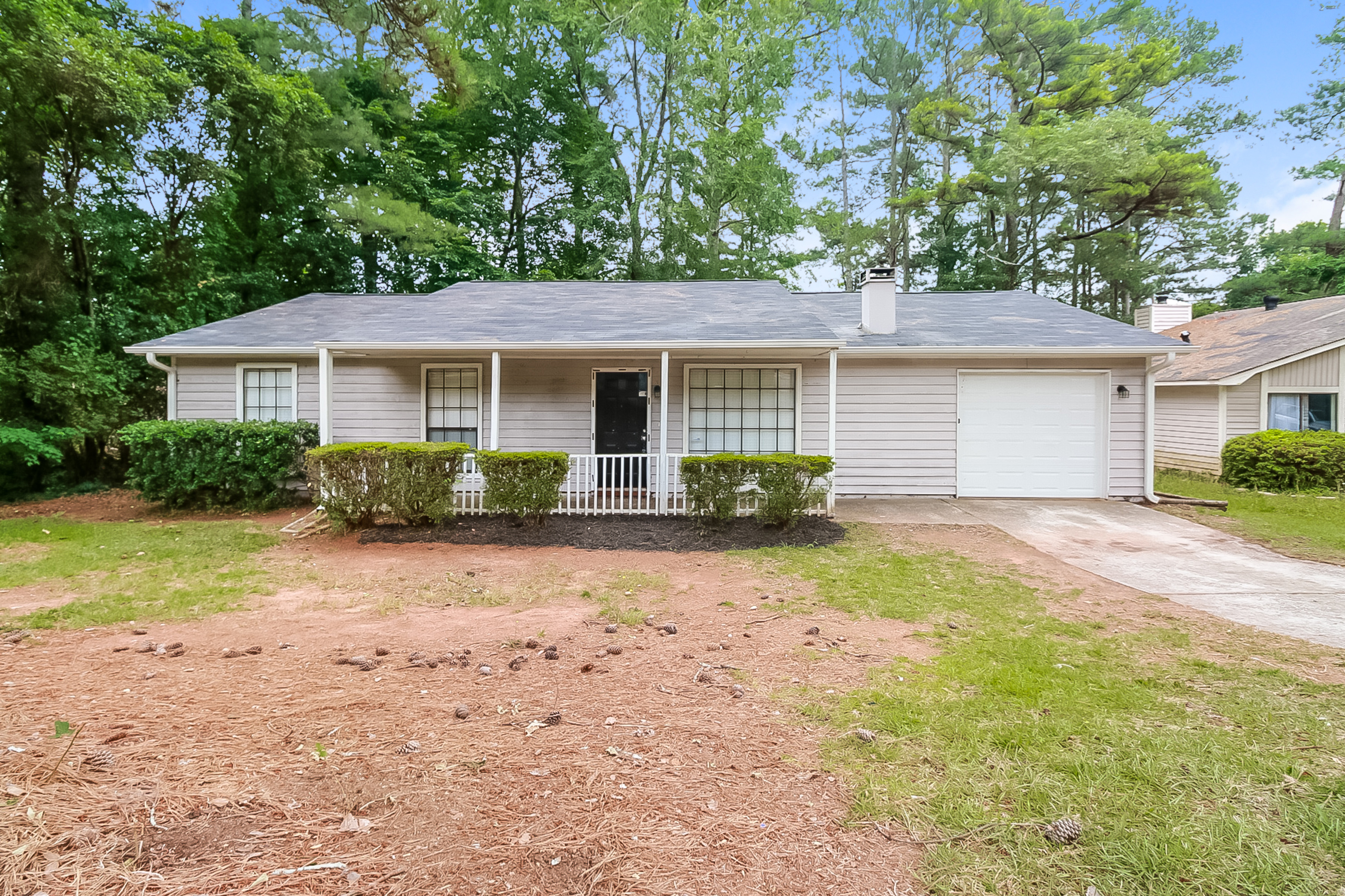 8170 Winewood Ct Riverdale, GA 30274